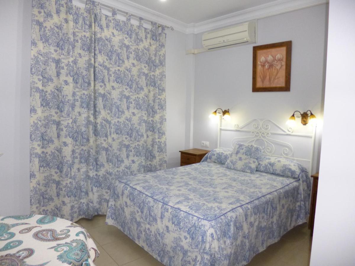 Hostal Virgen Del Rocio Los Palacios Y Villafranca Extérieur photo