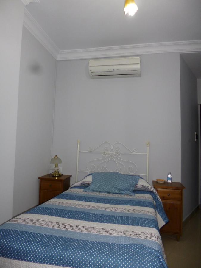Hostal Virgen Del Rocio Los Palacios Y Villafranca Extérieur photo