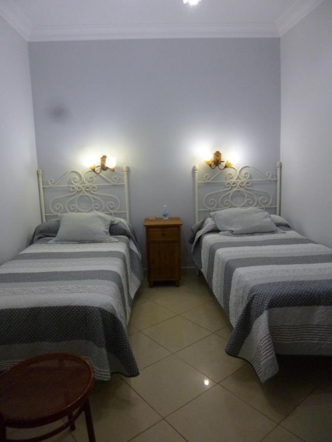 Hostal Virgen Del Rocio Los Palacios Y Villafranca Extérieur photo