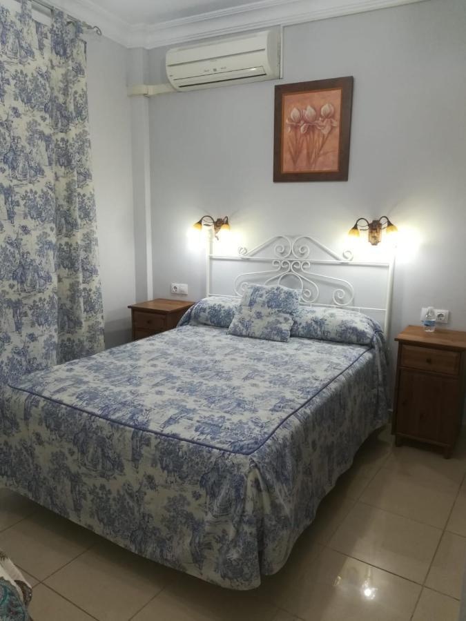 Hostal Virgen Del Rocio Los Palacios Y Villafranca Extérieur photo