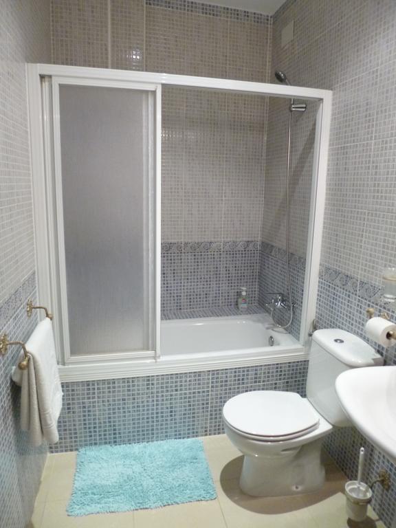Hostal Virgen Del Rocio Los Palacios Y Villafranca Chambre photo